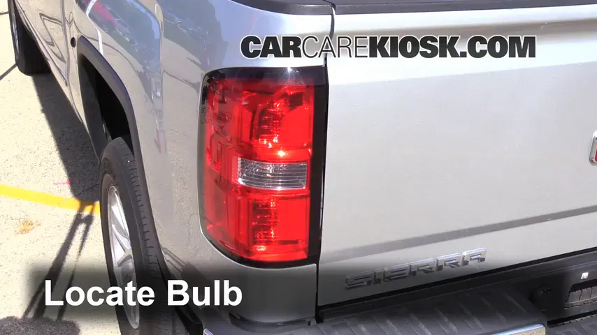 2014 GMC Sierra 1500 SLE 4.3L V6 FlexFuel Crew Cab Pickup Lights
